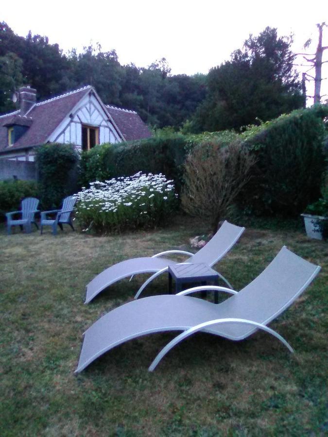 L'Ajoussienne Villa Bagian luar foto