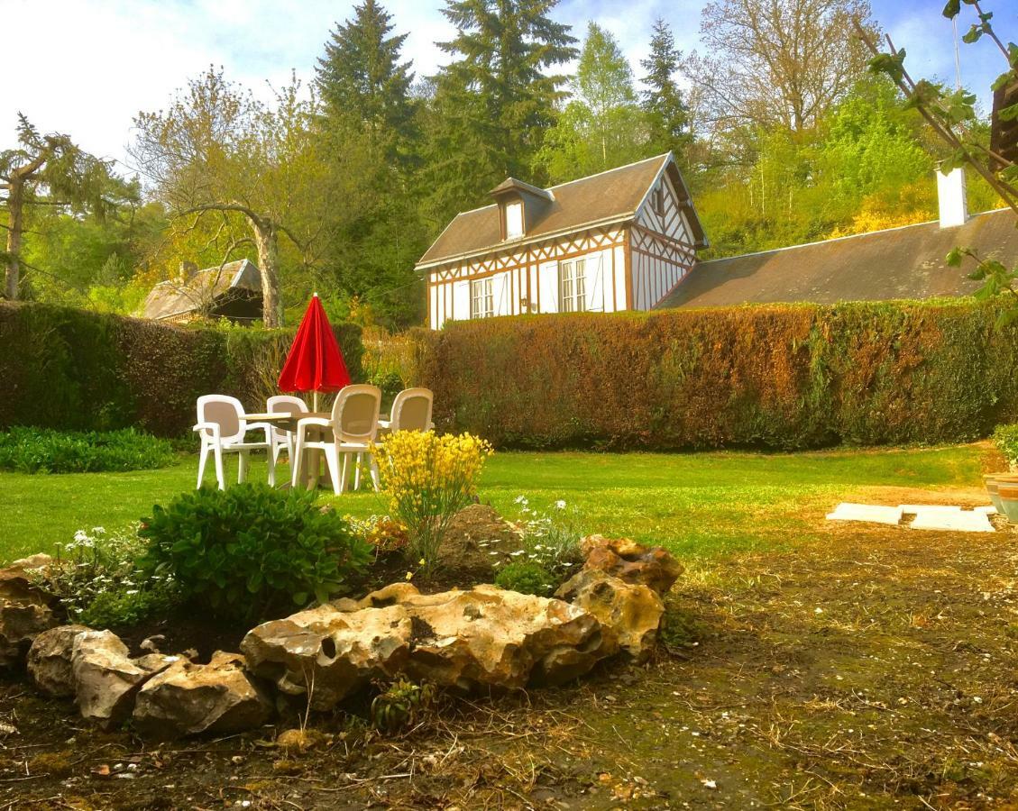 L'Ajoussienne Villa Bagian luar foto