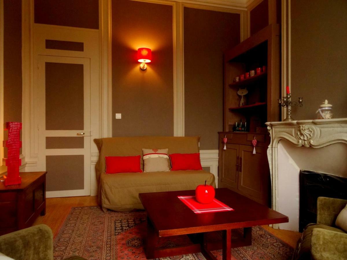 L'Ajoussienne Villa Bagian luar foto