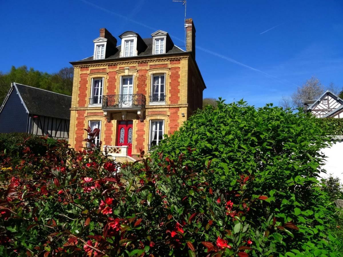 L'Ajoussienne Villa Bagian luar foto